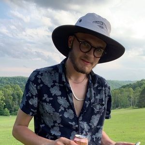 Meet your Posher, Evan